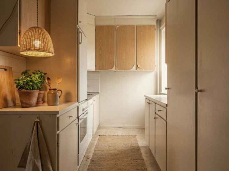 Small Japandi Kitchen: How to Style a Tiny Rental Kitchen With Japanese-Scandi Calm